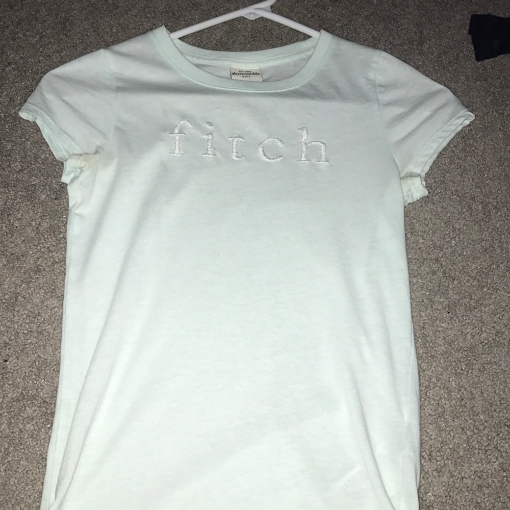 mint green tee shirt